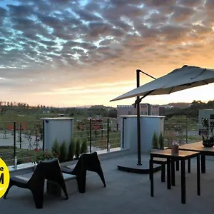 Airport Mr Kim Holiday home